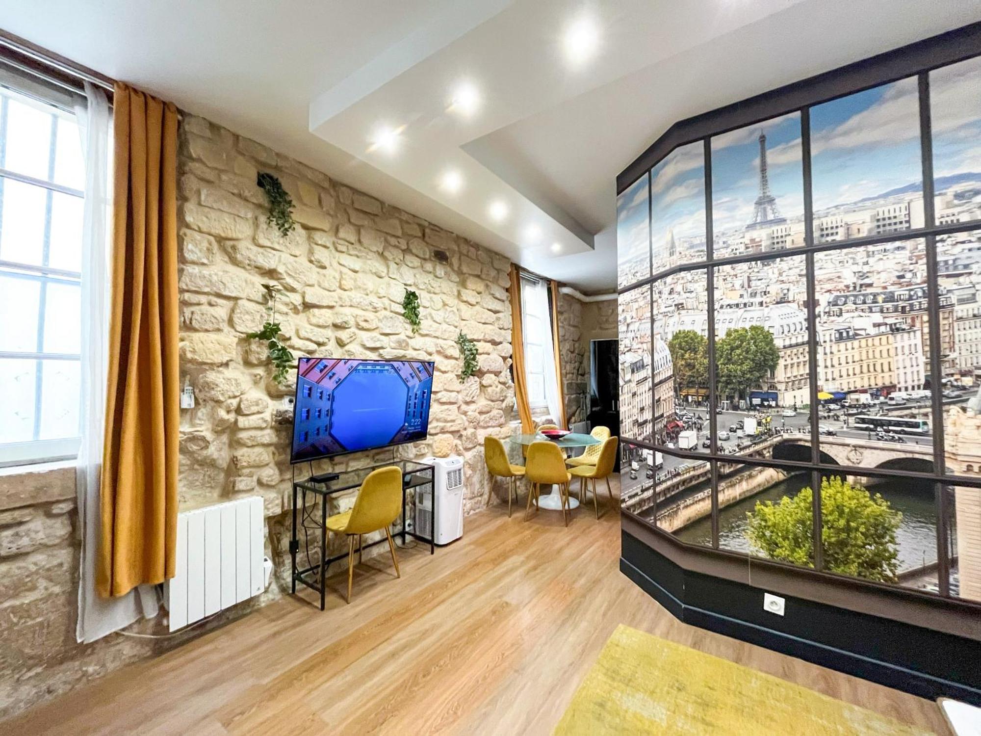 154 - Urban Atelier Cinema In Apartment Paris
