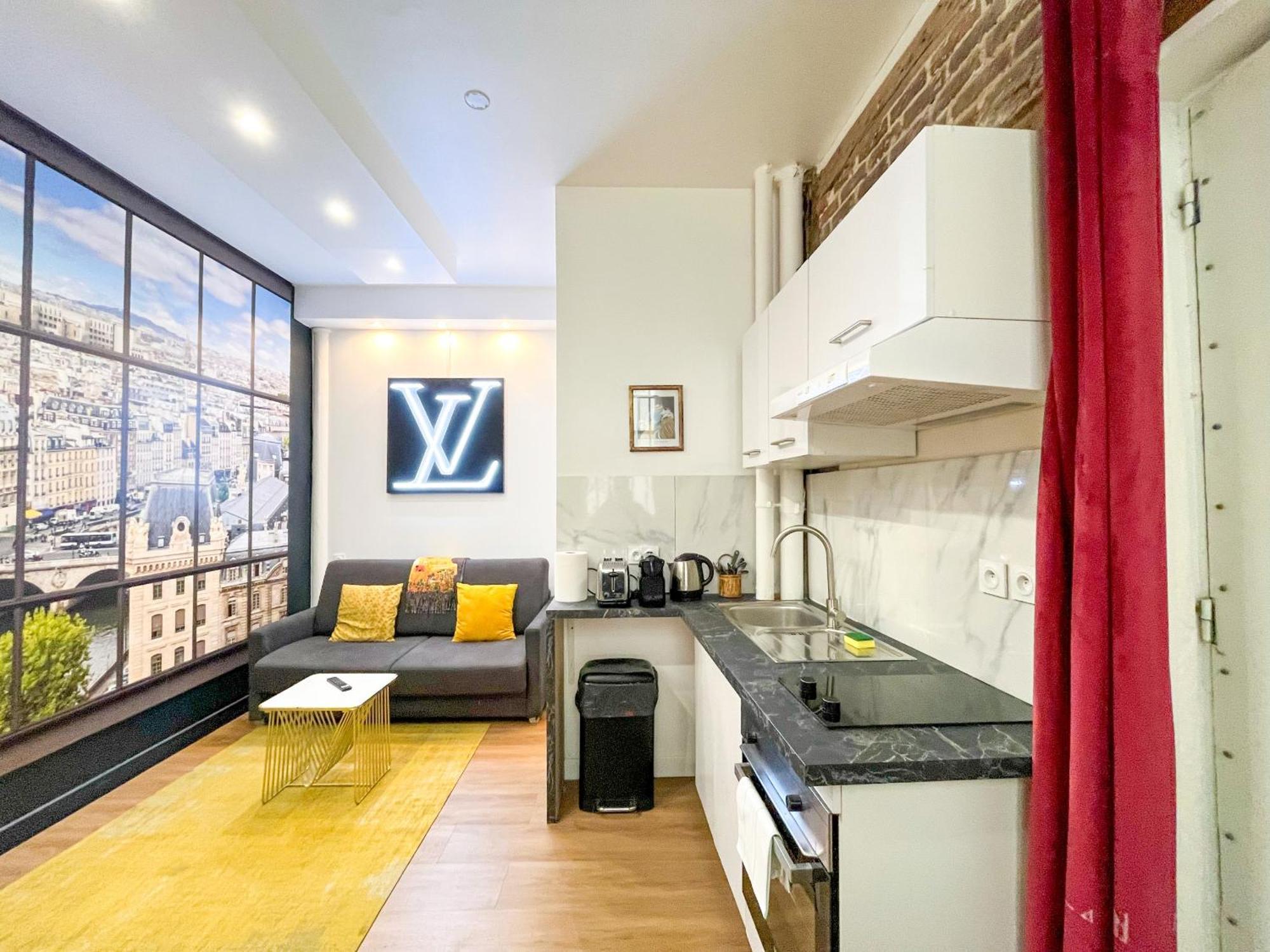 154 - Urban Atelier Cinema In Apartment
