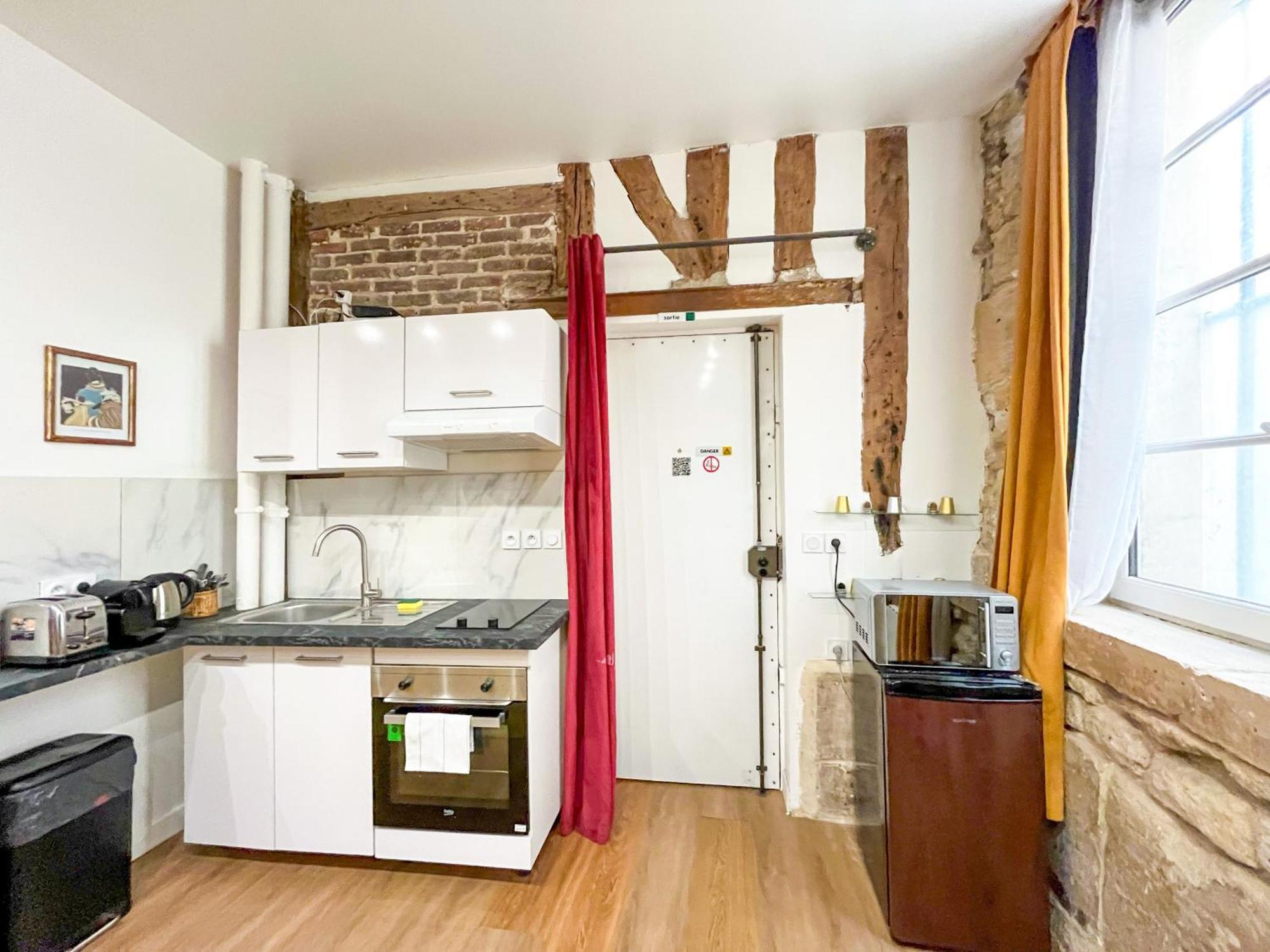 154 - Urban Atelier Cinema In Apartment